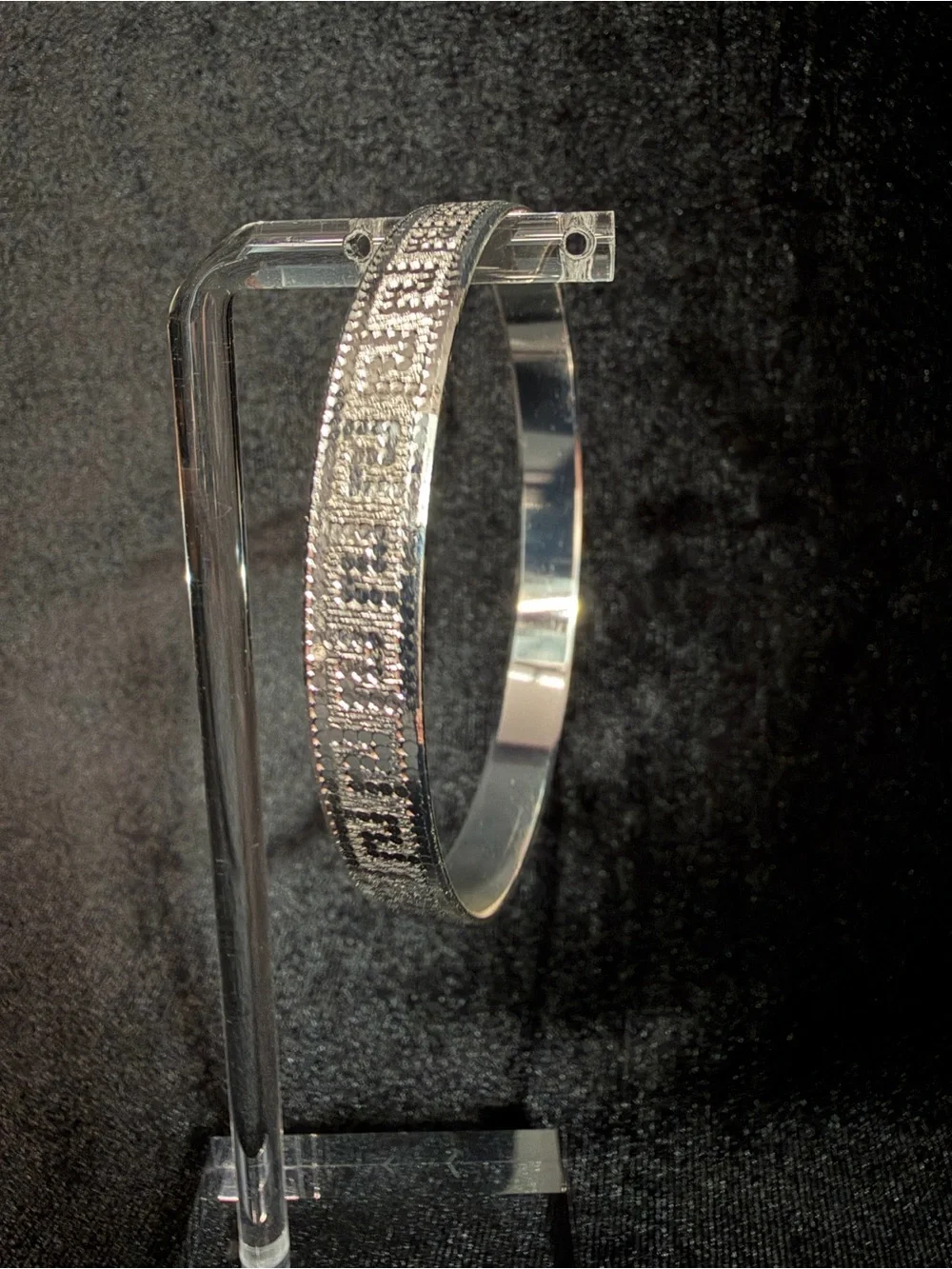 N/A product bangle